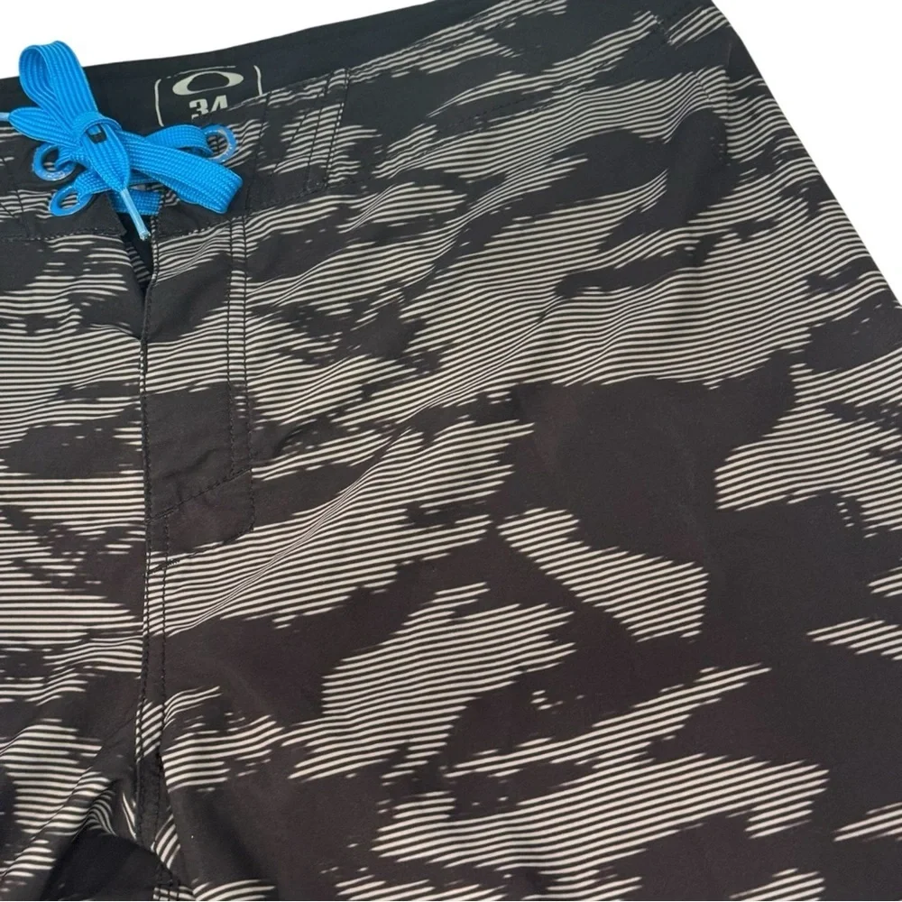 Oakley Black and Gray Patterned Board Shorts